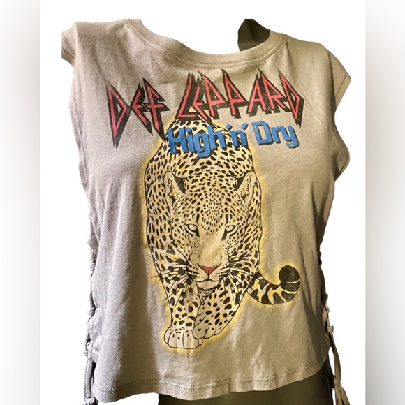 New with Tags Def Leopard Tank lace up sides - Picture 2 of 5